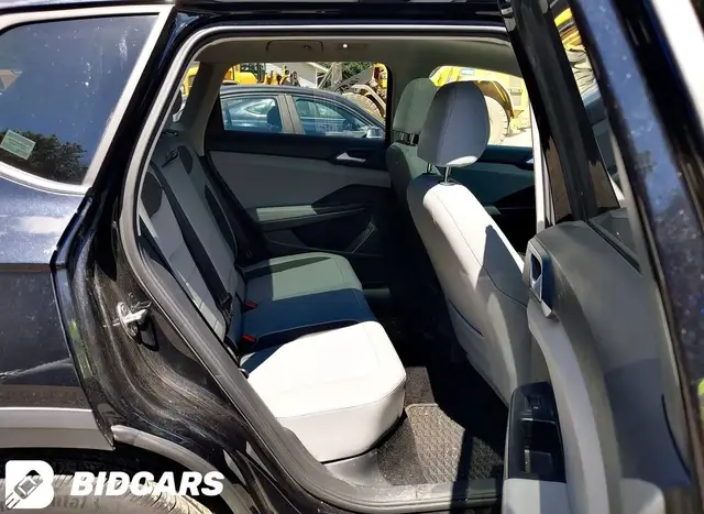 VOLKSWAGEN TAOS SE 2024