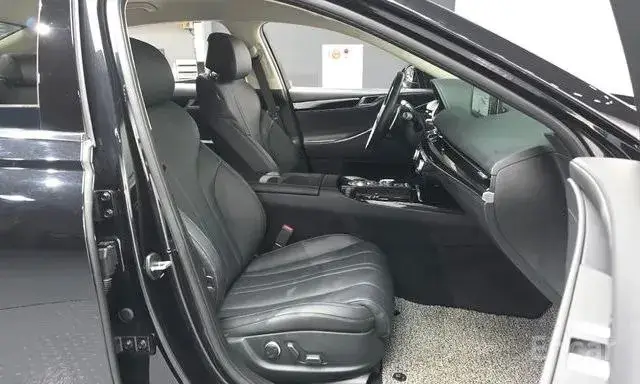 GENESIS G80 2022