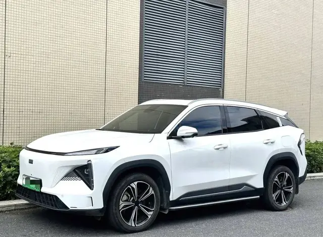 GEELY GALAXY L7 2023
