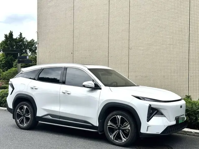 GEELY GALAXY L7 2023