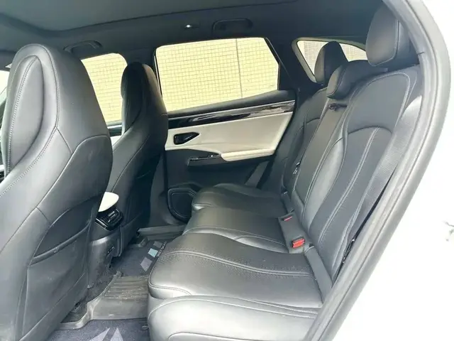 GEELY GALAXY L7 2023