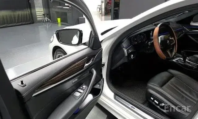 BMW 520I M-SPORT 2022