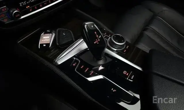 BMW 520I M-SPORT 2022