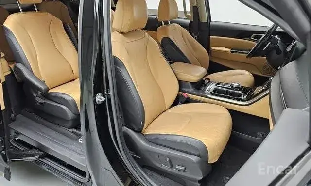 KIA CARNIVAL NOBLESSE 2022
