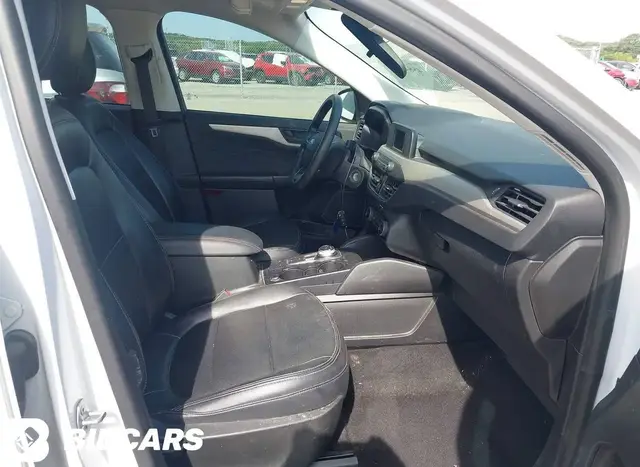 FORD ESCAPE S 2022