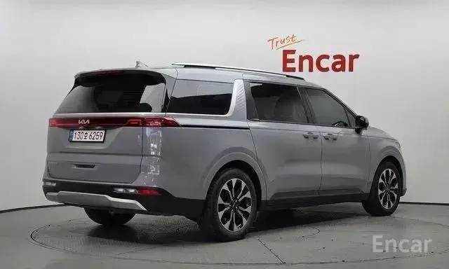 KIA CARNIVAL NOBLESSE 2023