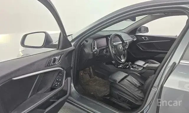 BMW 120I 2022