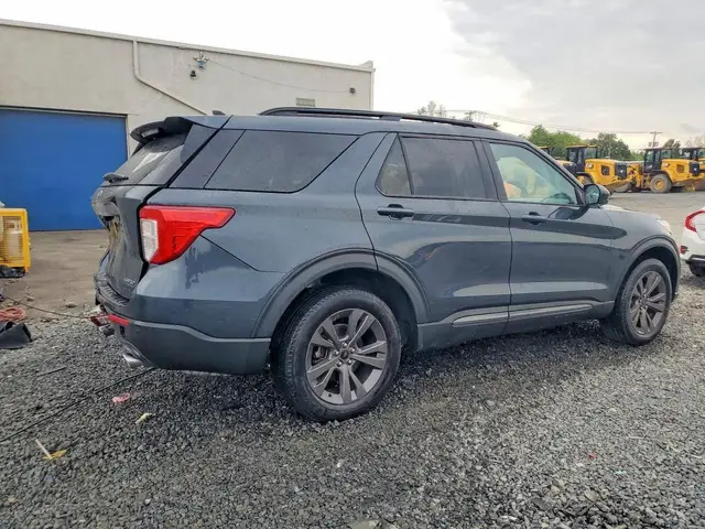 FORD EXPLORER XLT 2024
