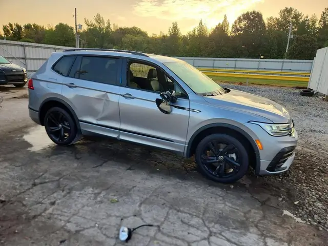 VOLKSWAGEN TIGUAN SE 2023