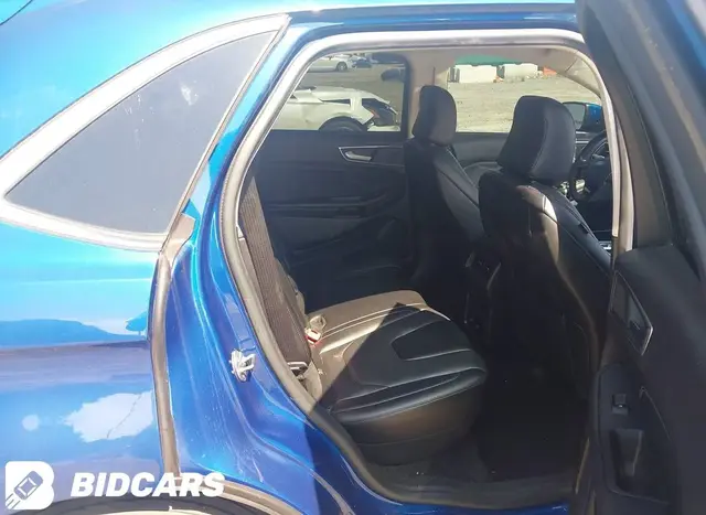 FORD EDGE TITANIUM 2022