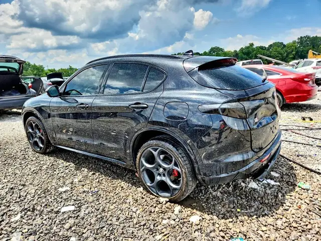 ALFA ROMEO STELVIO TI 2024