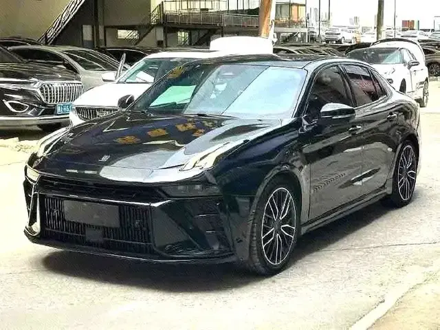 LYNK & CO 03 POWER PLUS 2022