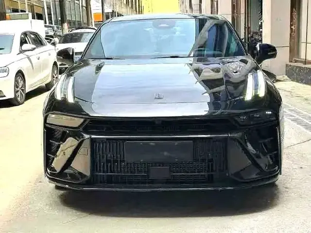 LYNK & CO 03 POWER PLUS 2022
