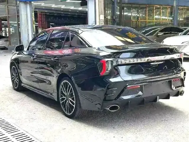 LYNK & CO 03 POWER PLUS 2022
