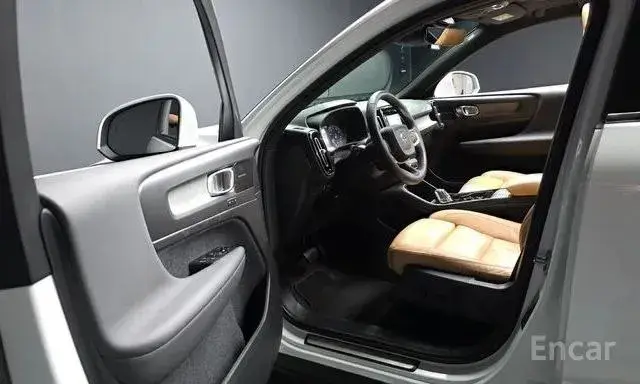 VOLVO XC40 B4 INSCRIPTION 2022