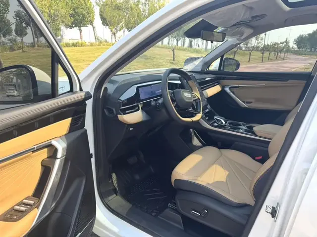 GEELY BOYUE L PRESTIGE 2023