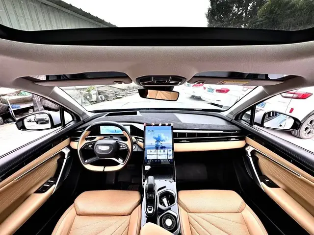 GEELY BOYUE L 2023