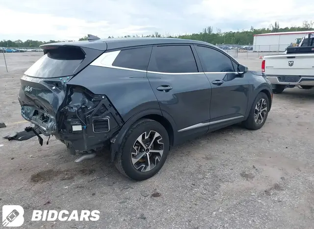 KIA SPORTAGE EX 2024