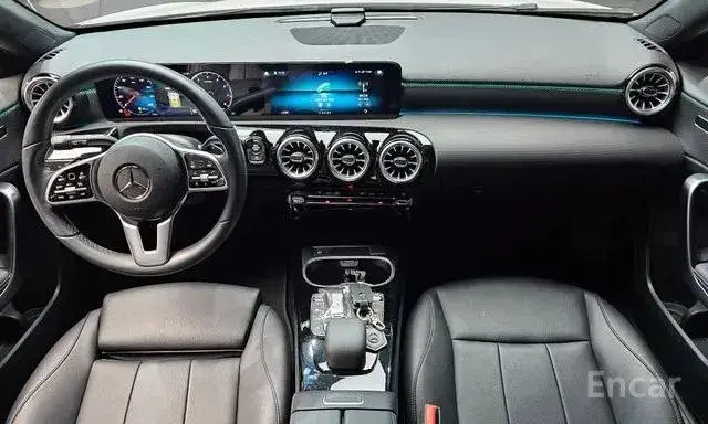 MERCEDES-BENZ A220 2022