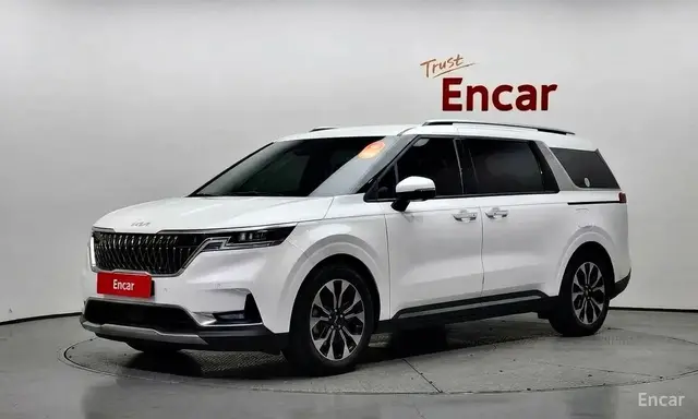KIA CARNIVAL SIGNATURE 2023