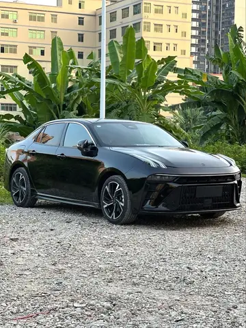LYNK & CO 03 POWER PLUS 2022