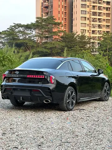 LYNK & CO 03 POWER PLUS 2022