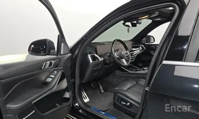 BMW X7 XDRIVE40I M-SPORT 2023