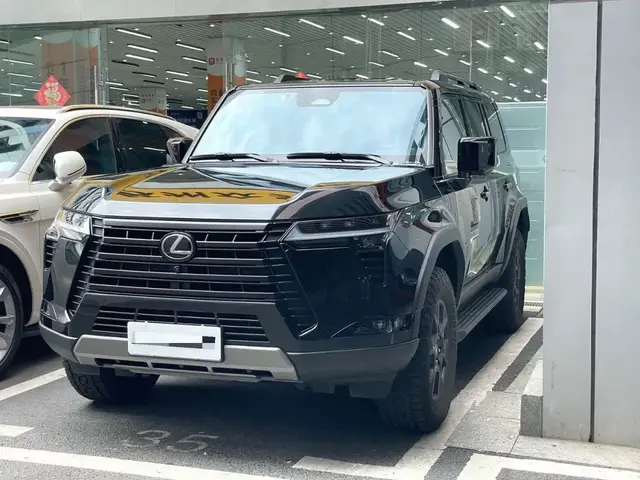 LEXUS GX550H OVERTAIL SUMMIT EDITION 2024