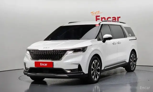 KIA CARNIVAL NOBLESSE 2023