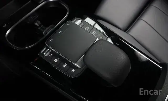 MERCEDES-BENZ A220 2022