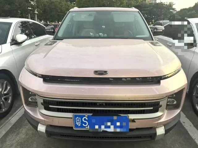 GEELY ICON 2022