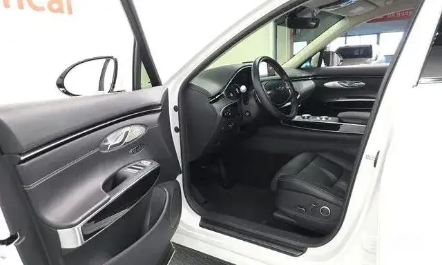 GENESIS GV70 2023