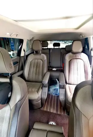 VOLKSWAGEN VILORAN PRESTIGE 2023