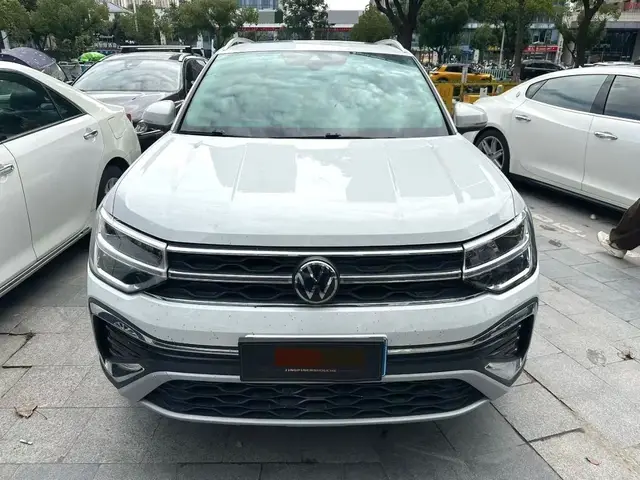 VOLKSWAGEN THARU 300TSI 2023