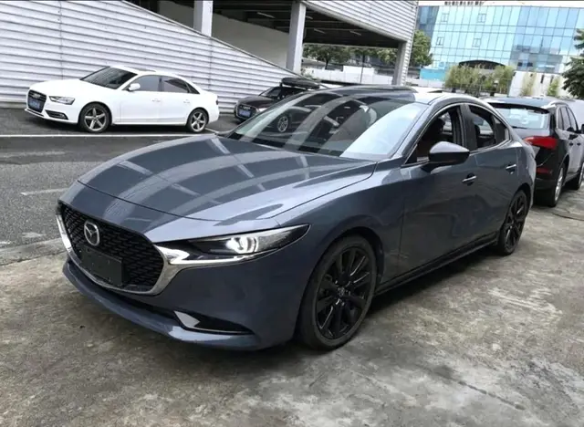 MAZDA 3 AXELA 2022