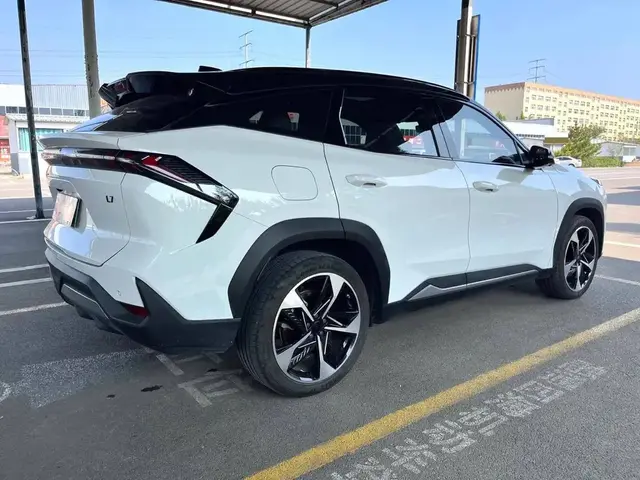 GEELY GALAXY L7 STARSHIP 2023
