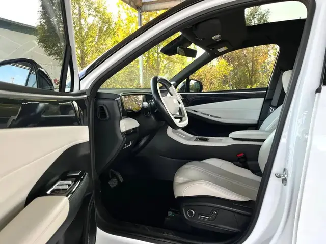 GEELY GALAXY L7 STARSHIP 2023