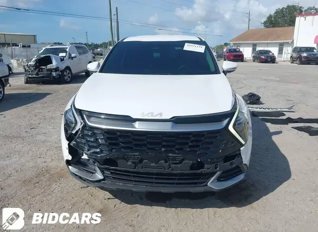 KIA SPORTAGE EX 2023