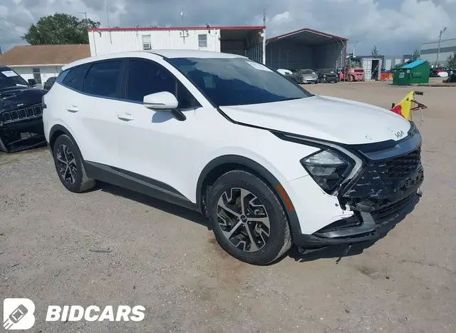 KIA SPORTAGE EX 2023