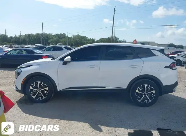 KIA SPORTAGE EX 2023