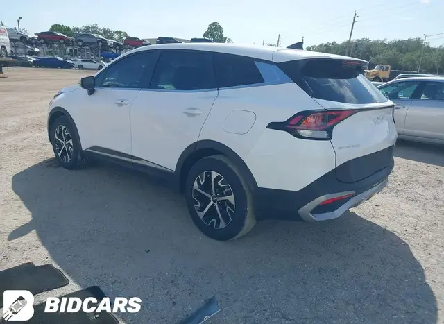 KIA SPORTAGE EX 2023