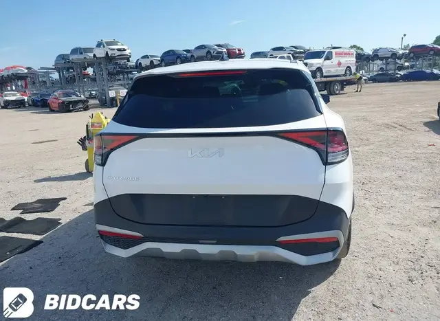 KIA SPORTAGE EX 2023