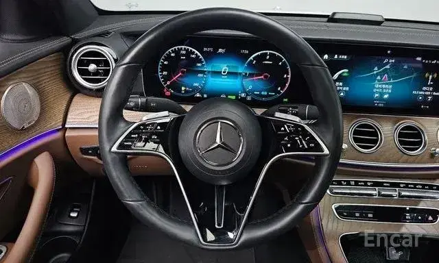 MERCEDES-BENZ E220D 4MATIC EXCLUSIVE 2022