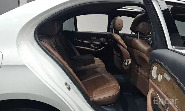 MERCEDES-BENZ E220D 4MATIC EXCLUSIVE 2022