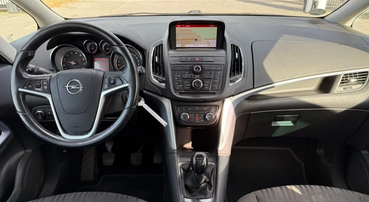 OPEL ZAFIRA C TOURER 2016