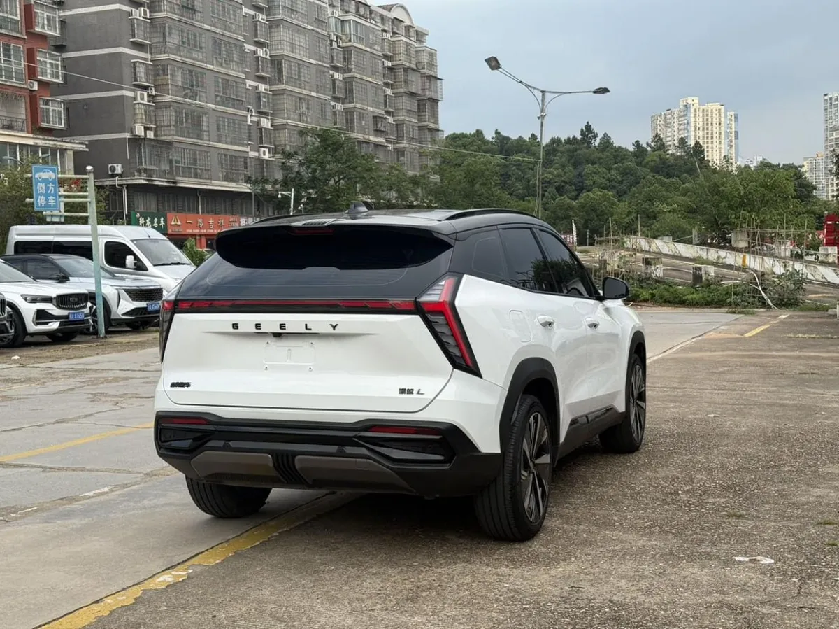 GEELY BOYUE L PREMIUM 2023