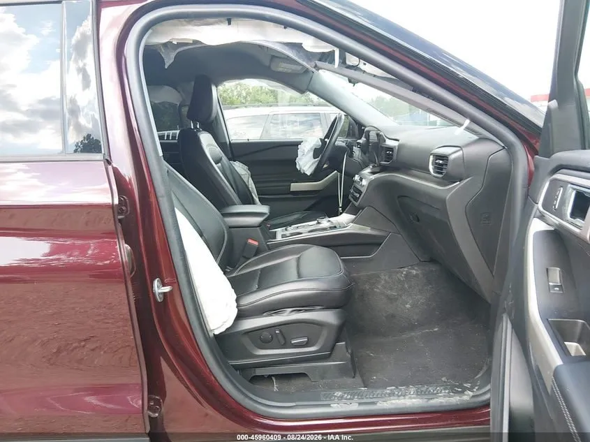 FORD EXPLORER XLT 2022