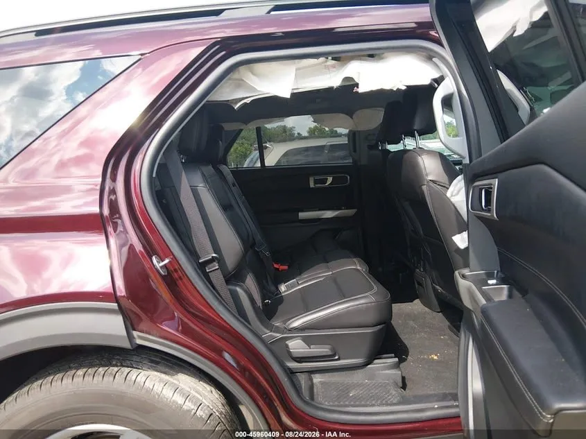 FORD EXPLORER XLT 2022
