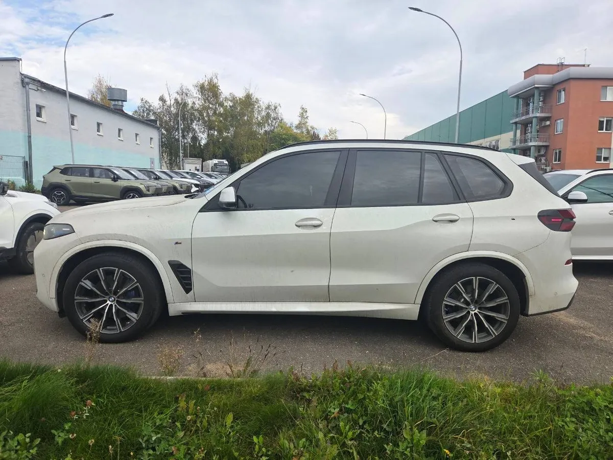 BMW X5 2023