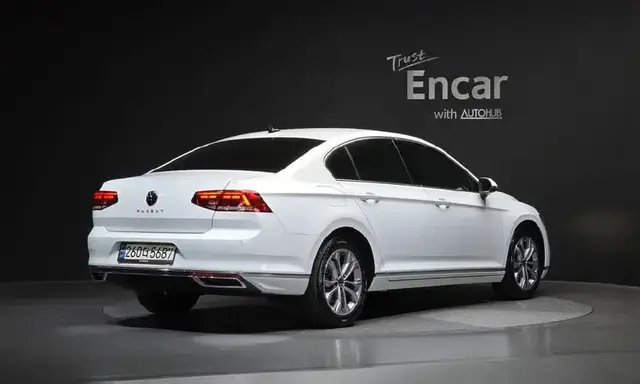 VOLKSWAGEN PASSAT PREMIUM 2022